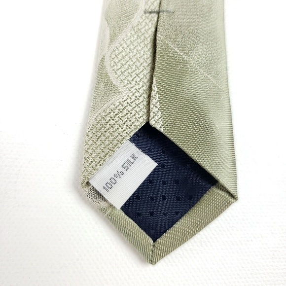 Pierre Cardin pair of 100% silk ties - Picture 12 of 15